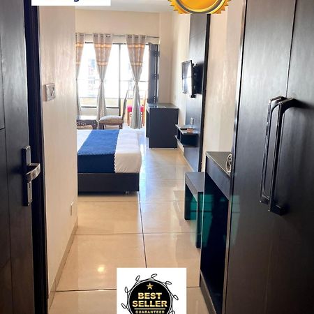 Готель Jb Residency Zirakpur !! Top Rated & Most Awarded Property In Zirakpur Екстер'єр фото