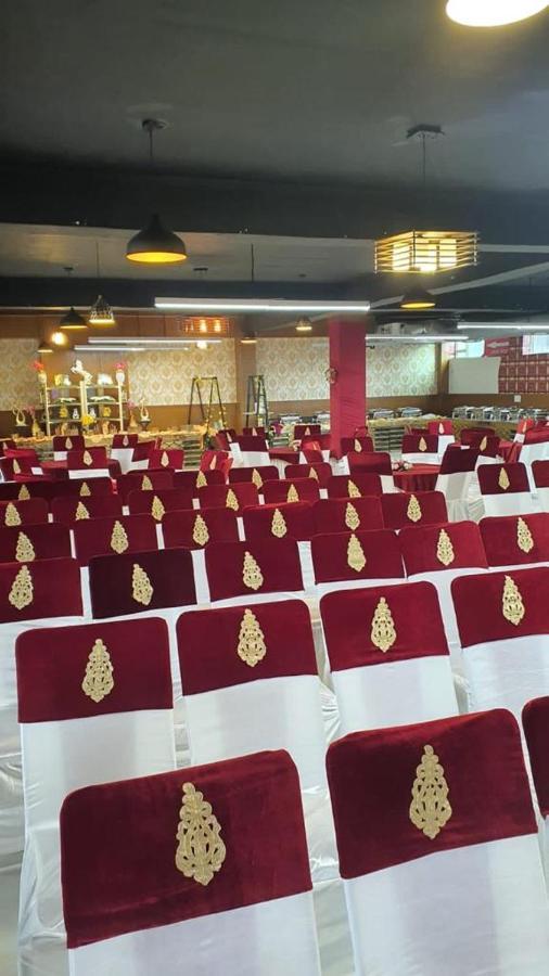 Готель Jb Residency Zirakpur !! Top Rated & Most Awarded Property In Zirakpur Екстер'єр фото